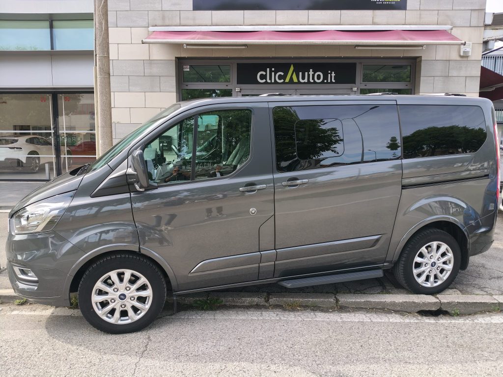 Ford Ford Tourneo Custom L1 8 POSTI 2.0 TDCI 110 KW